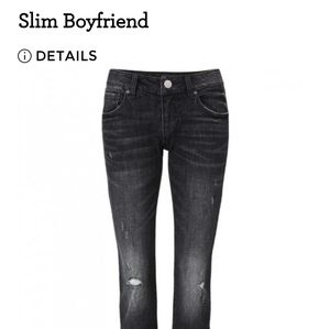 CAbi Slim Boyfriend Jeans